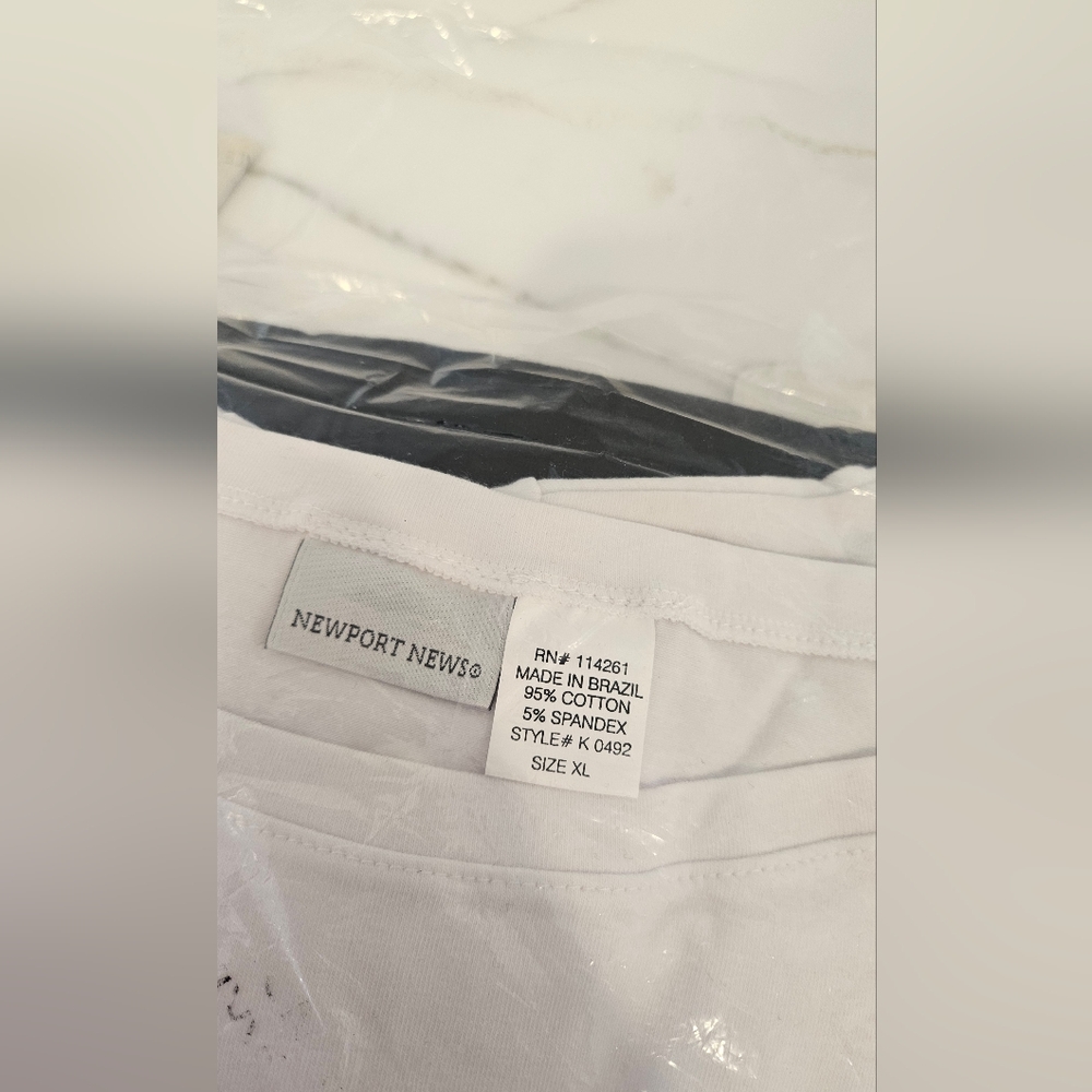 Newport News White Top & Black Long Sleeve Tee With Pocket Detail